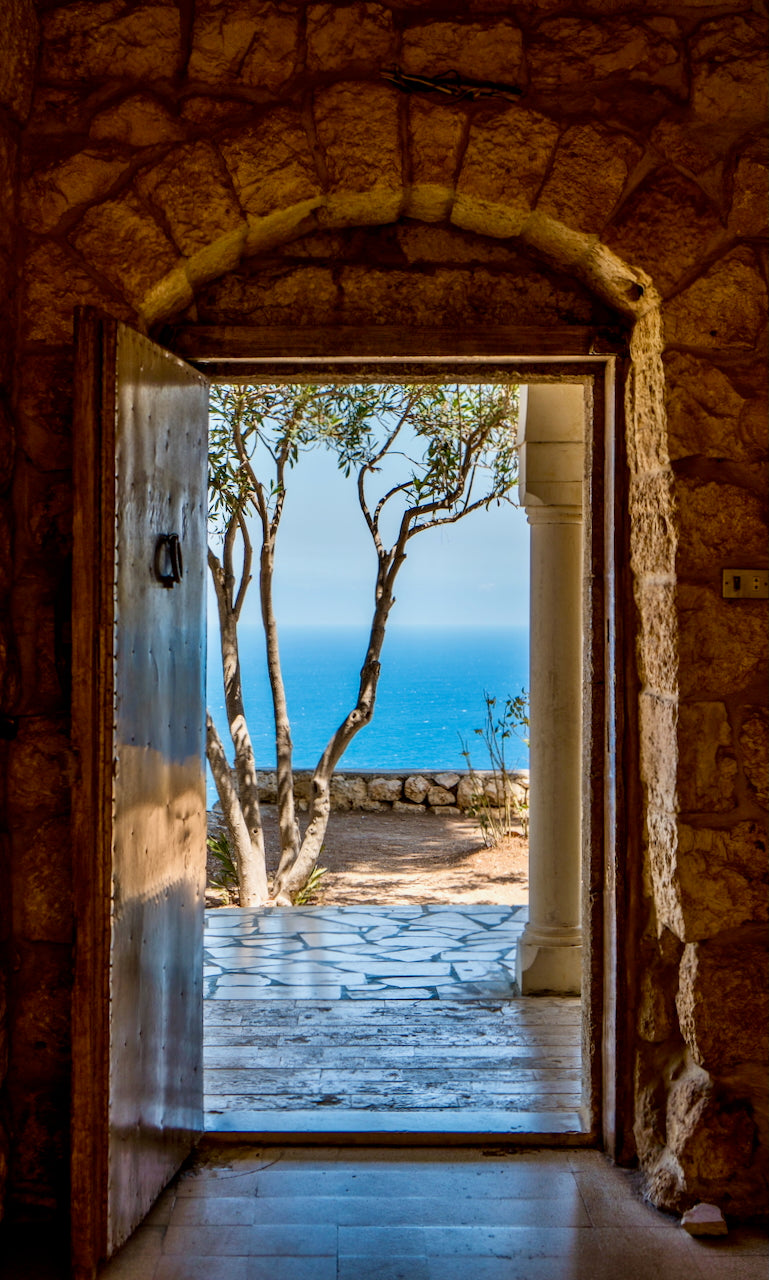 À travers le grès libanais - 18"x30" - Aluminum