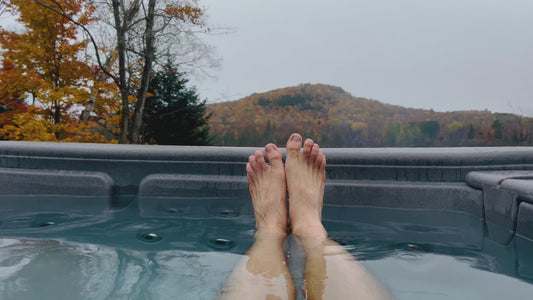 Hot Tub with Mountain View in 4K